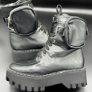 Staging 21 size 7.5 Black Platform Combat Boots w/ Zipper Pouch – Chunky Y2K